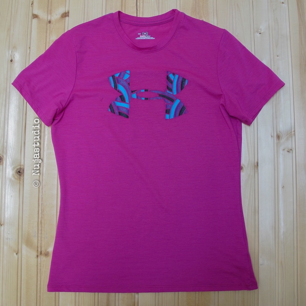 Under Armour Tech Heat Gear Graphic T-Shirt Pink Size Small